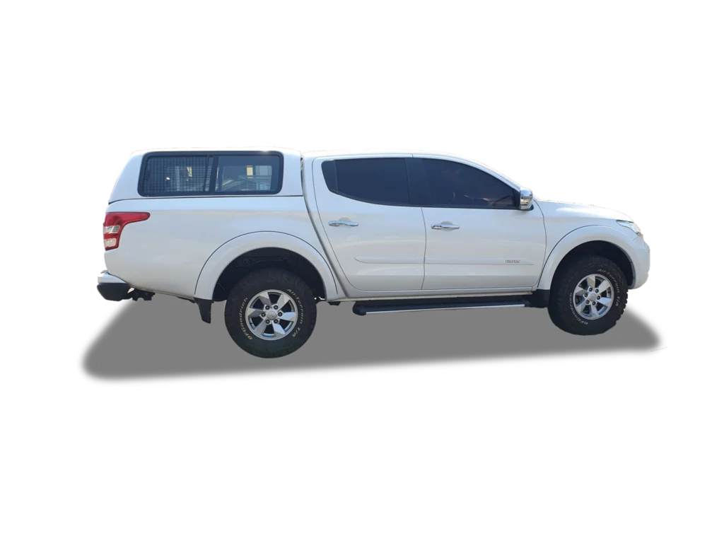 Capota de Fibra para L200 com Vidros Laterais